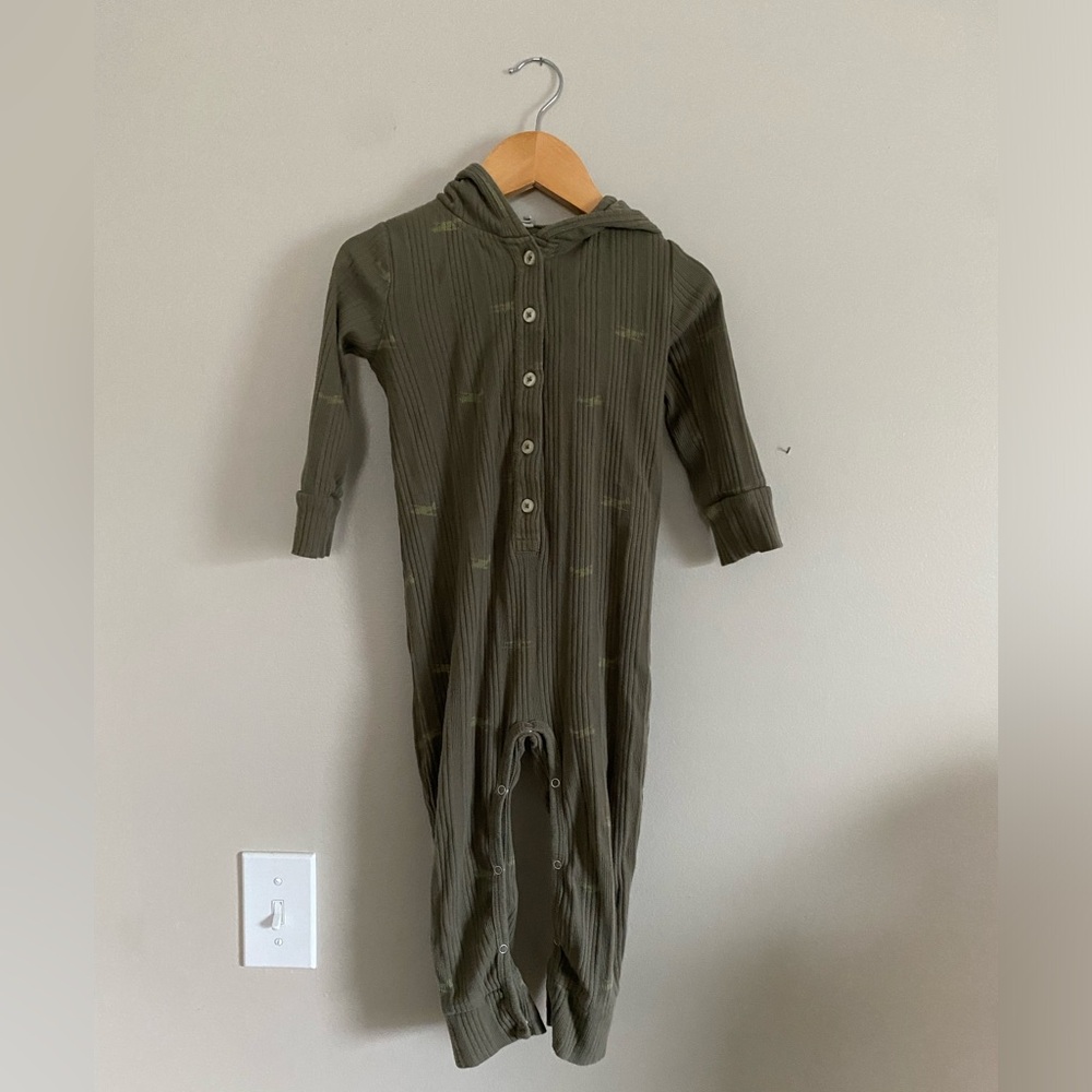 Kate Quinn 100% Organic Cotton Hooded Romper Size 2 T